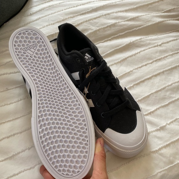 Adidas Bravada 2.0 Black and White Skate Shoes - Picture 2 of 3